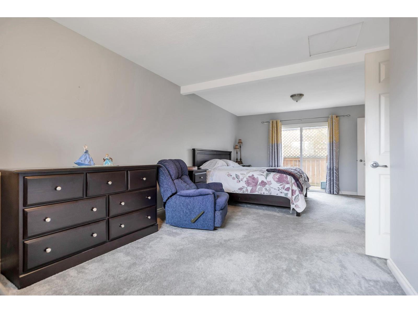 Photo 23 of 2096 Martens Street, Abbotsford BC