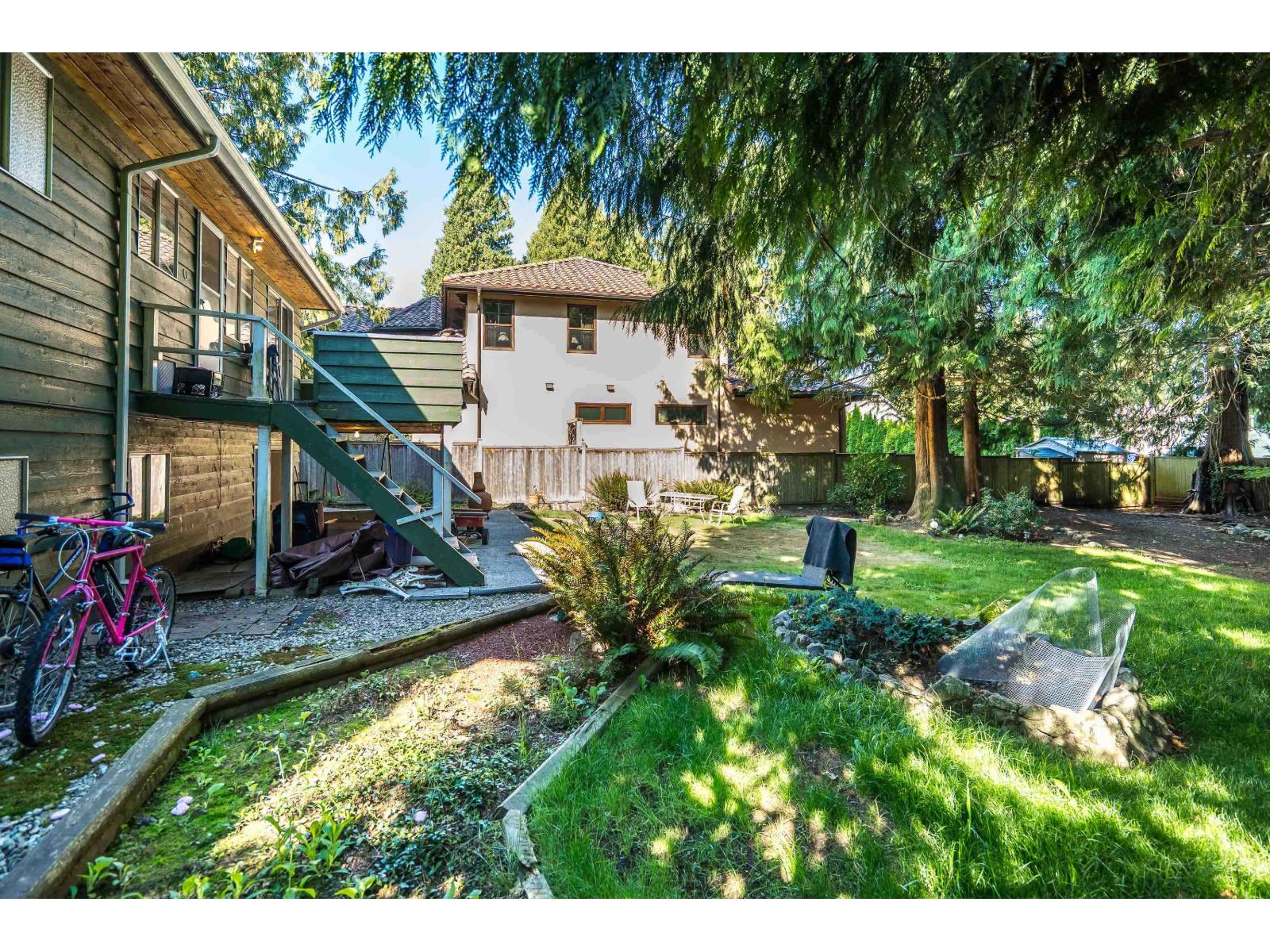 Photo 18 of 12563 26 Avenue, Surrey BC