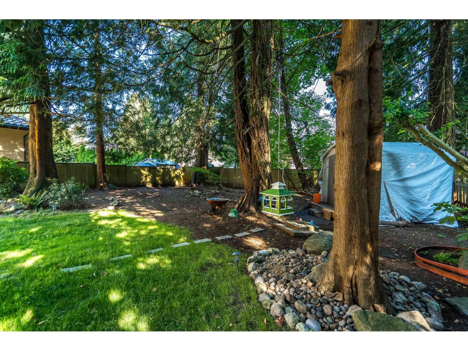 Photo 25 of 12563 26 Avenue, Surrey BC