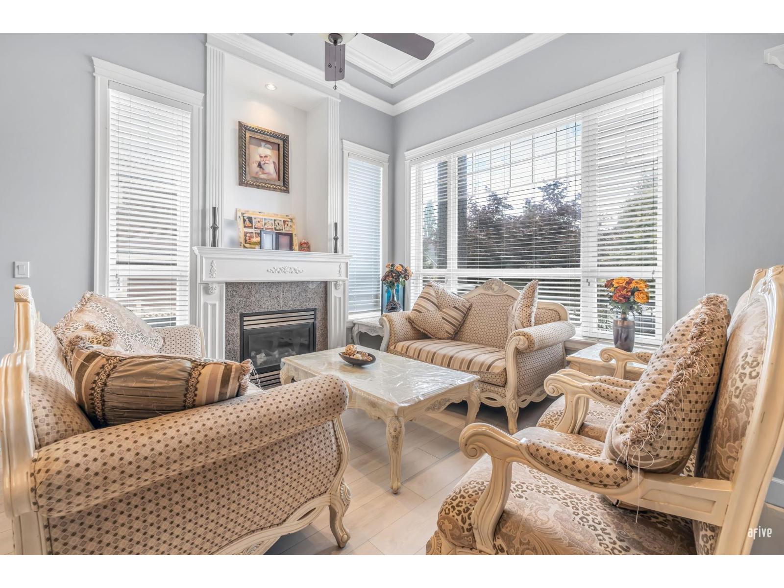 Photo 4 of 12788 105 A Avenue, Surrey BC