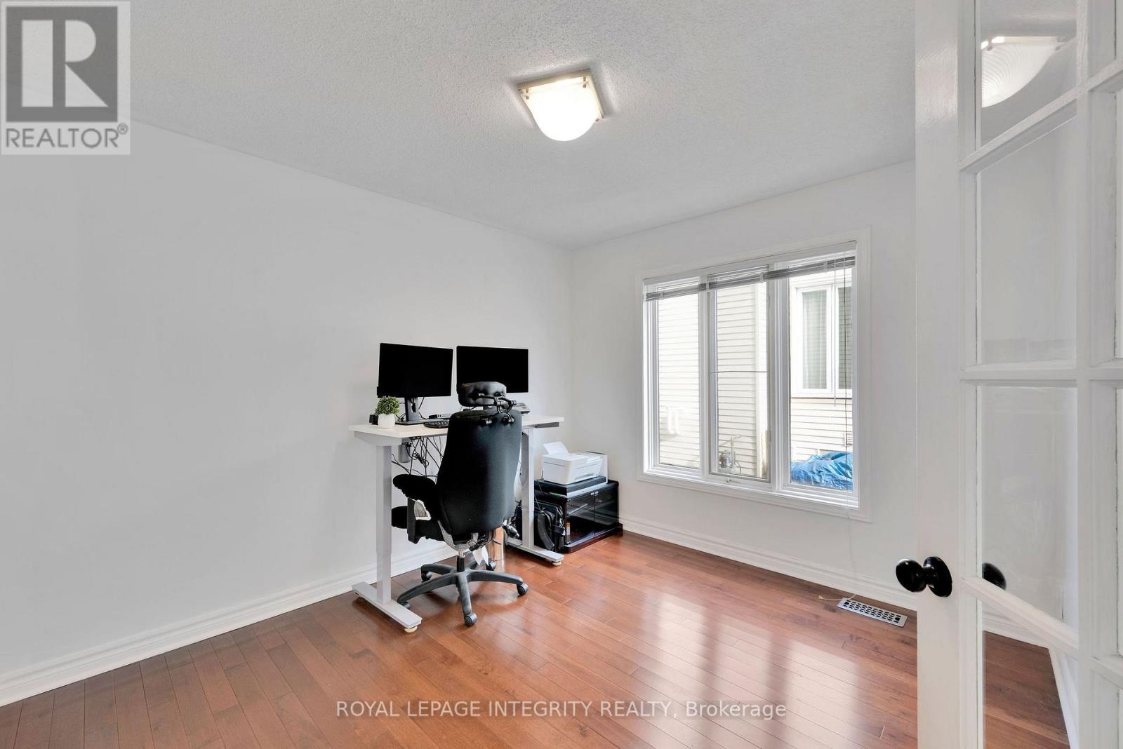 Photo 13 of 223 Mcgibbon Drive, Ottawa ON