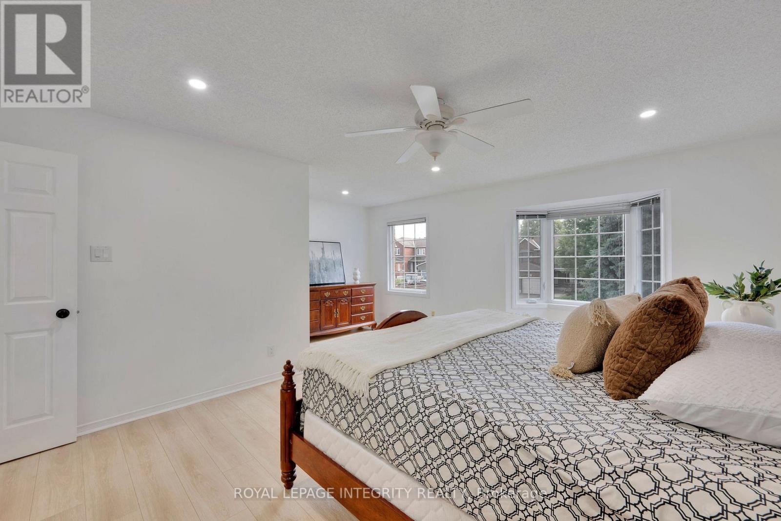 Photo 27 of 223 Mcgibbon Drive, Ottawa ON