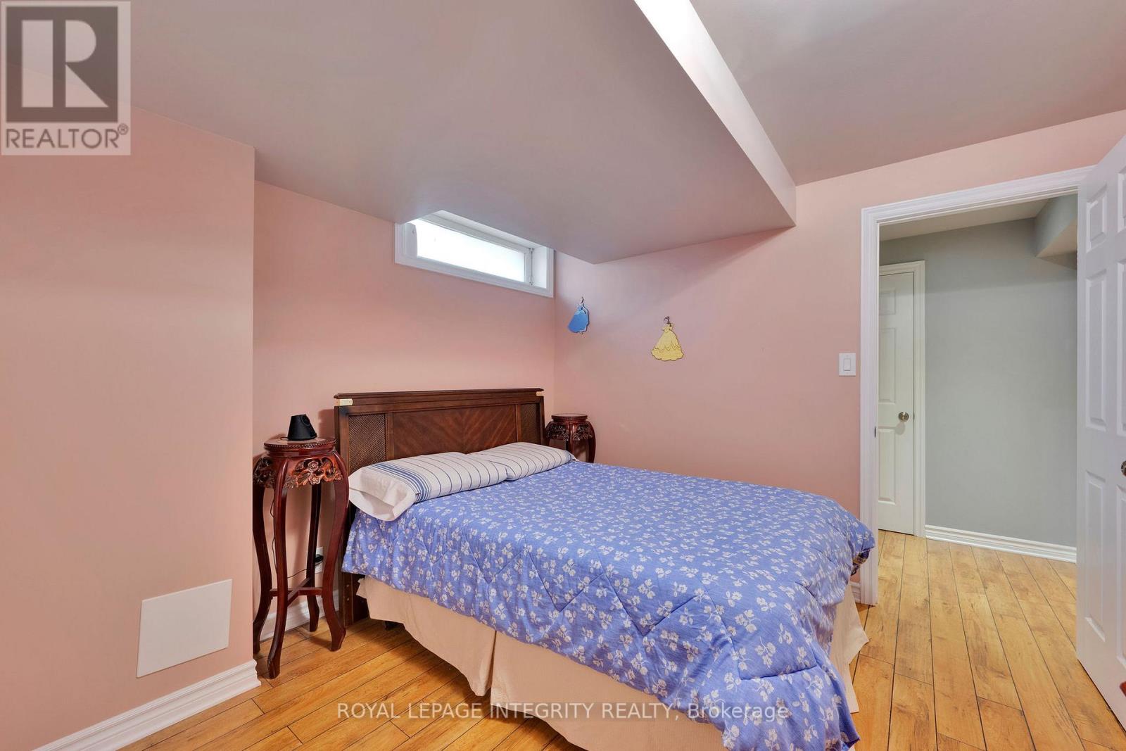 Photo 41 of 223 Mcgibbon Drive, Ottawa ON
