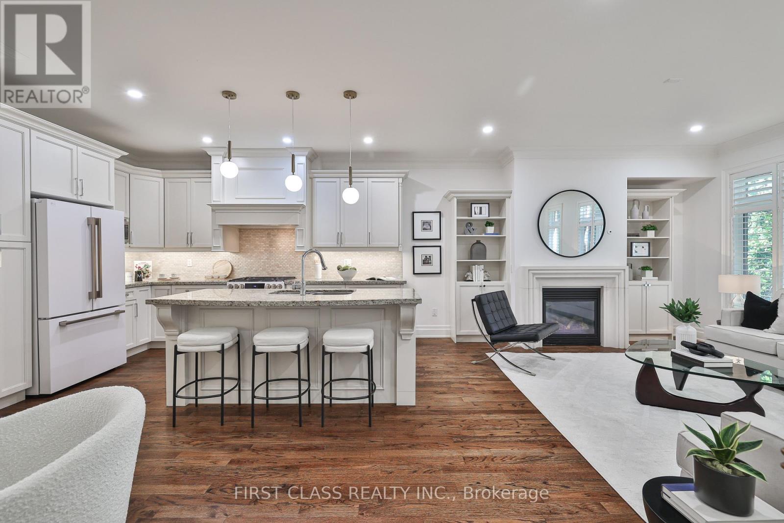 Photo 13 of 136 Bowood Avenue, Toronto ON