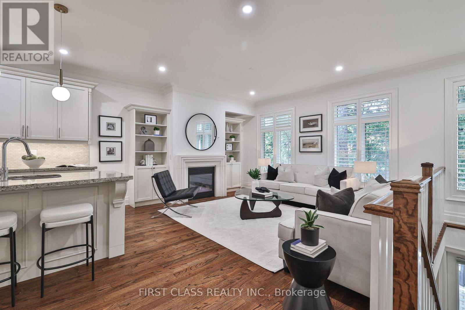 Photo 14 of 136 Bowood Avenue, Toronto ON