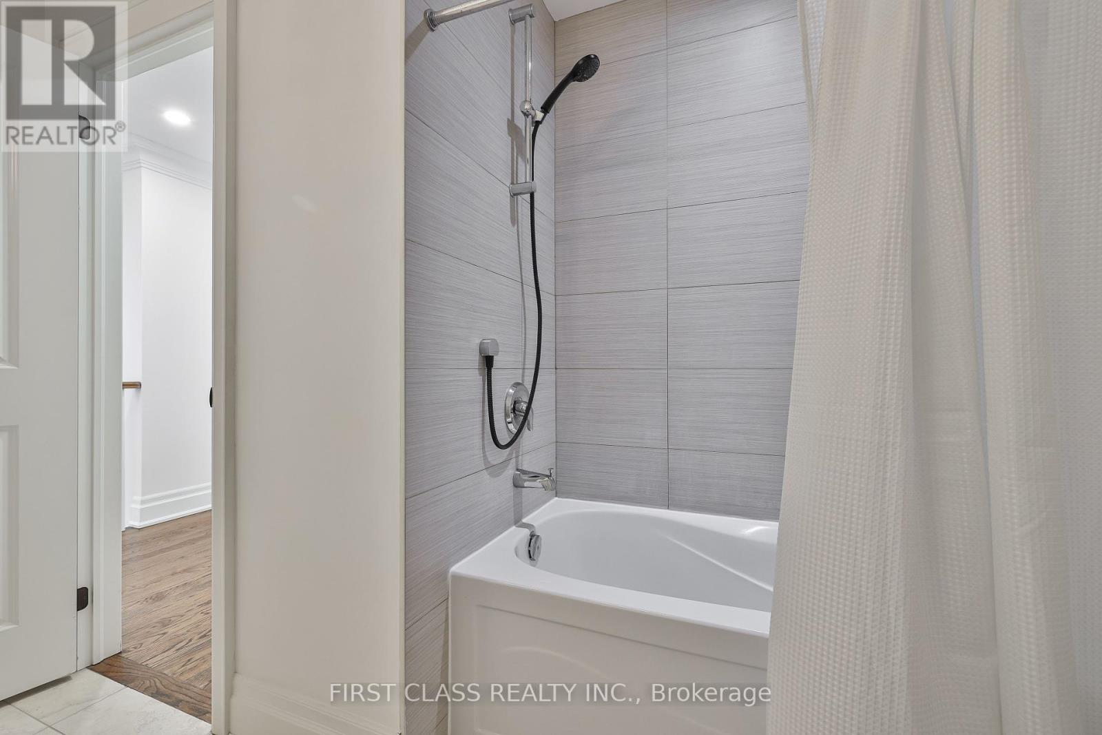 Photo 37 of 136 Bowood Avenue, Toronto ON