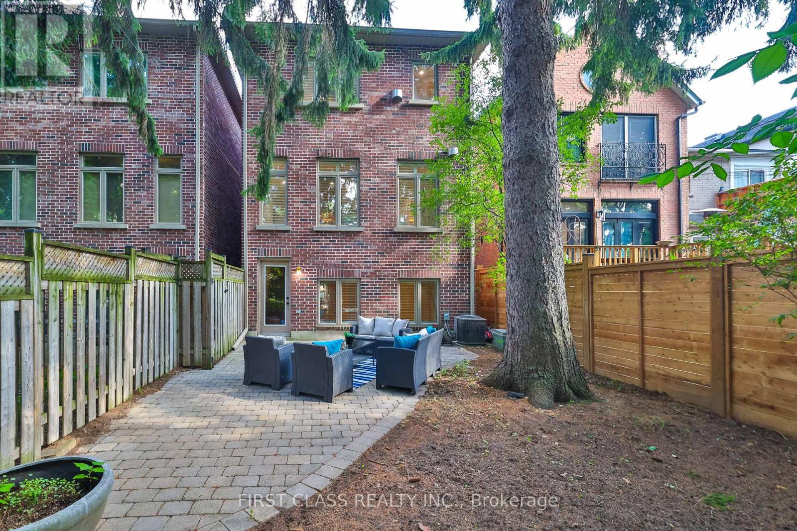 Photo 45 of 136 Bowood Avenue, Toronto ON