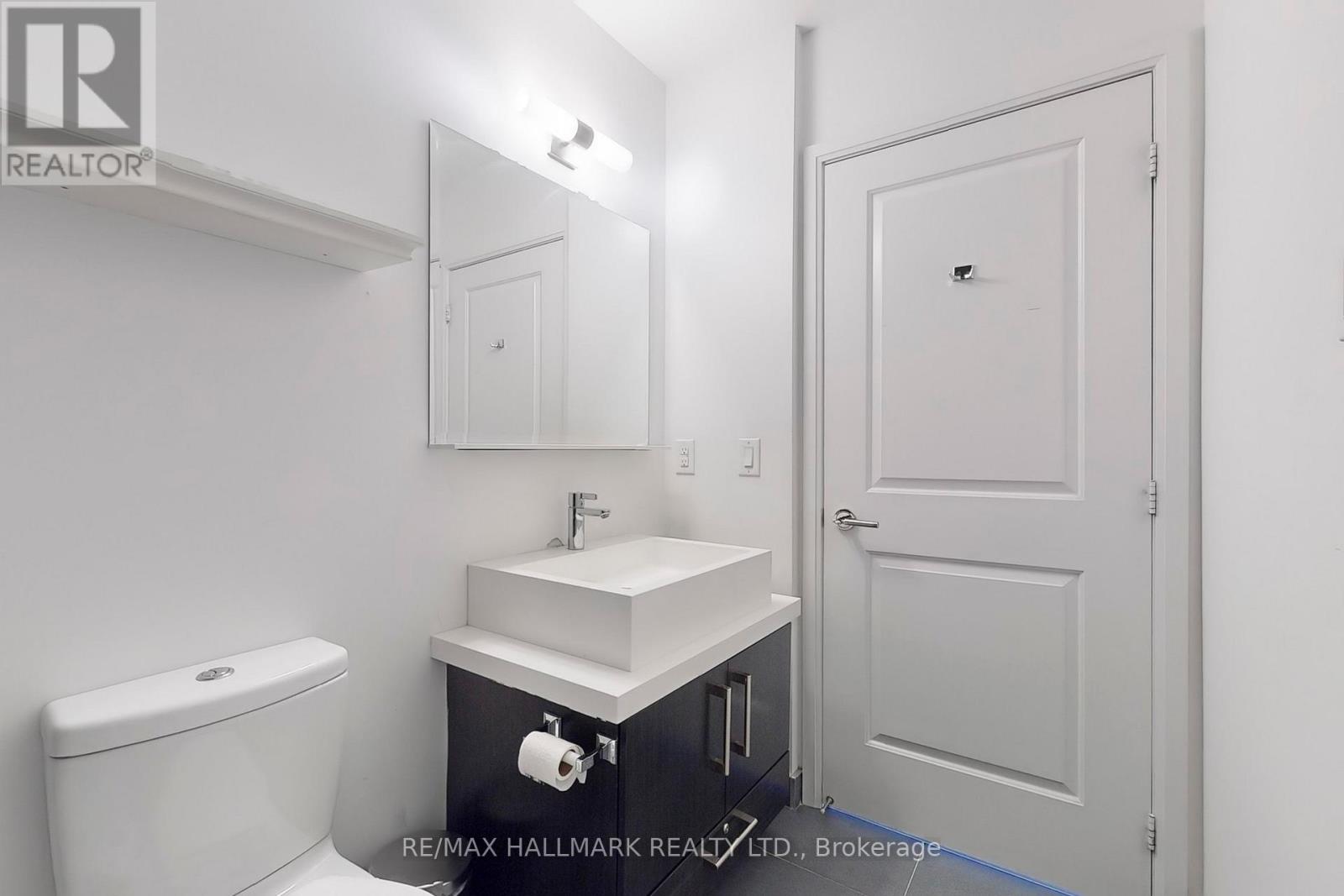 Photo 23 of 3607 65 St Mary Street, Toronto ON