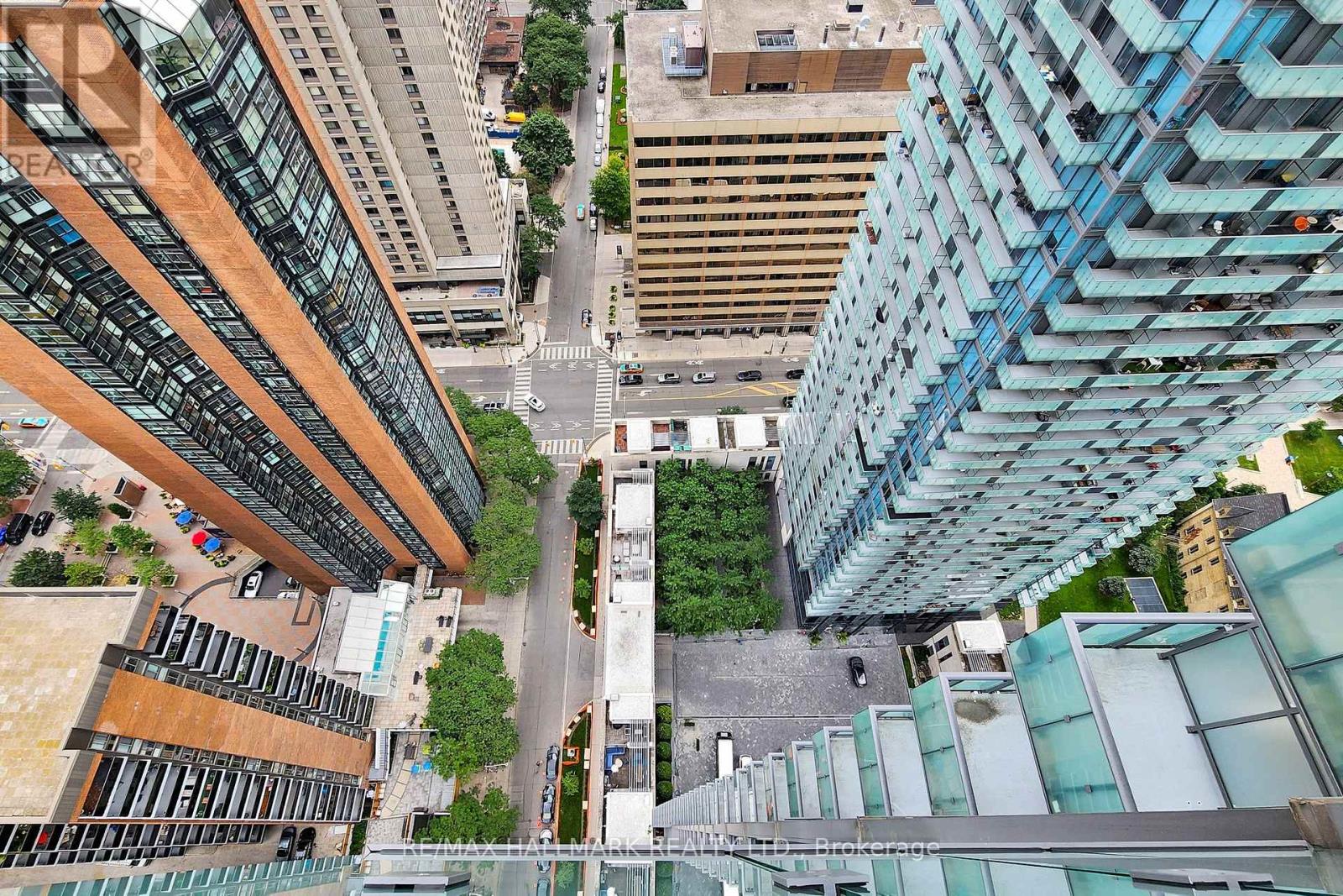 Photo 35 of 3607 65 St Mary Street, Toronto ON