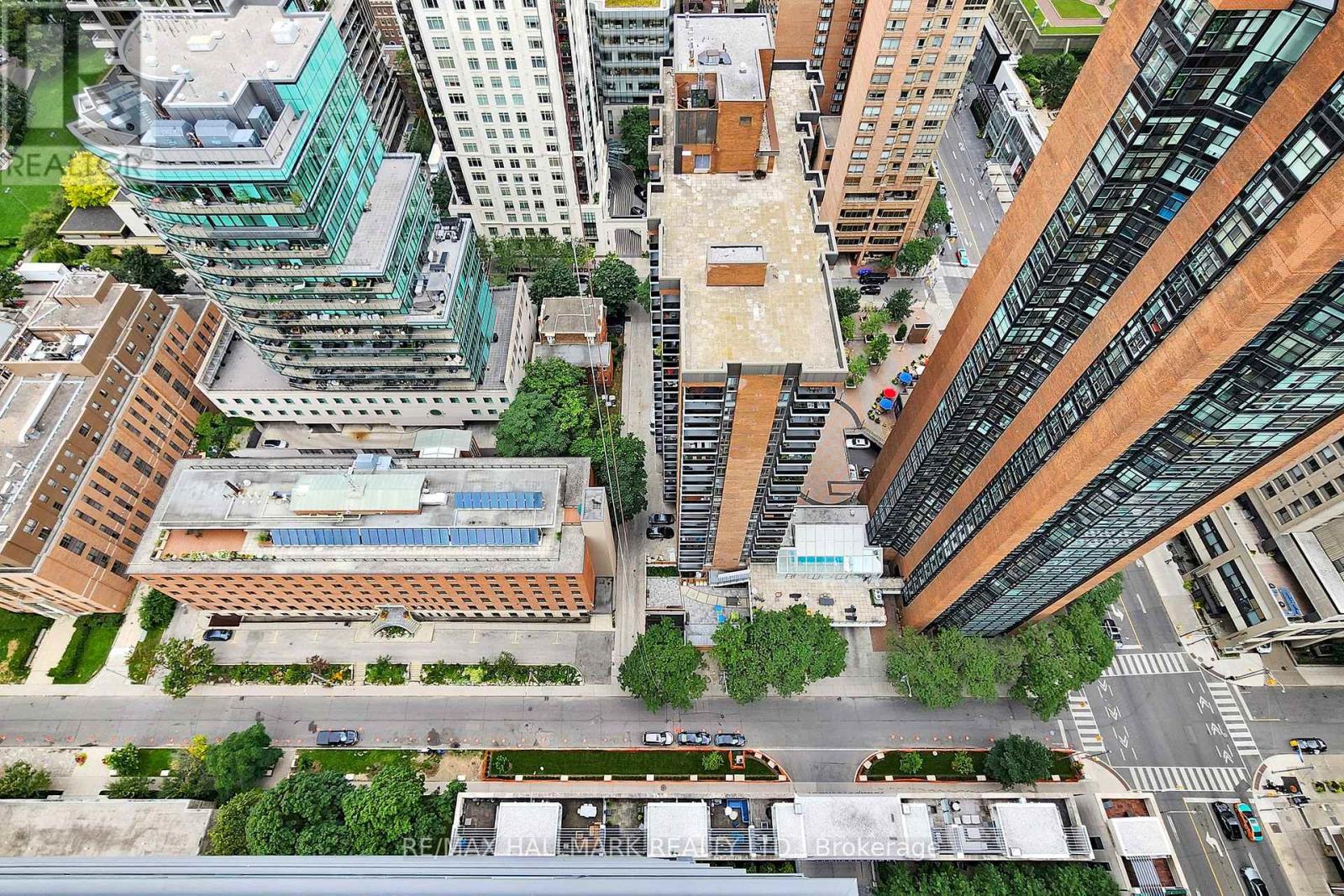 Photo 36 of 3607 65 St Mary Street, Toronto ON
