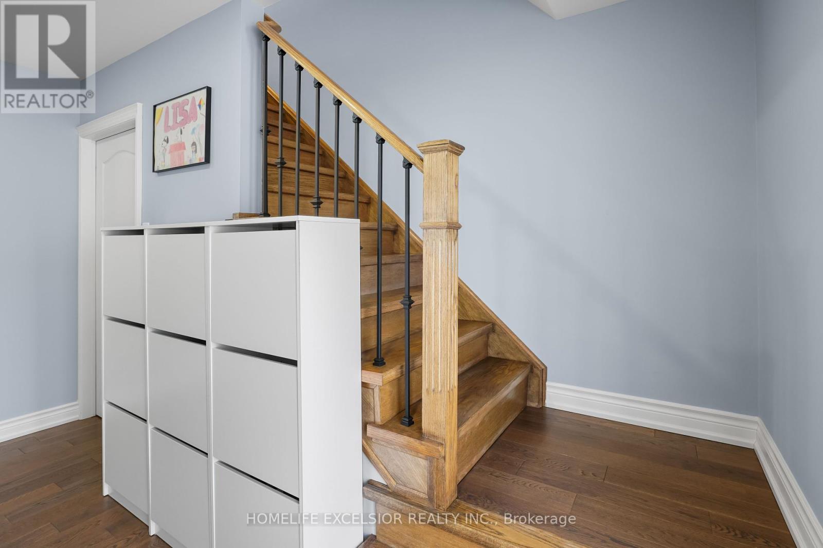 Photo 11 of 39 Davean Drive, Toronto ON