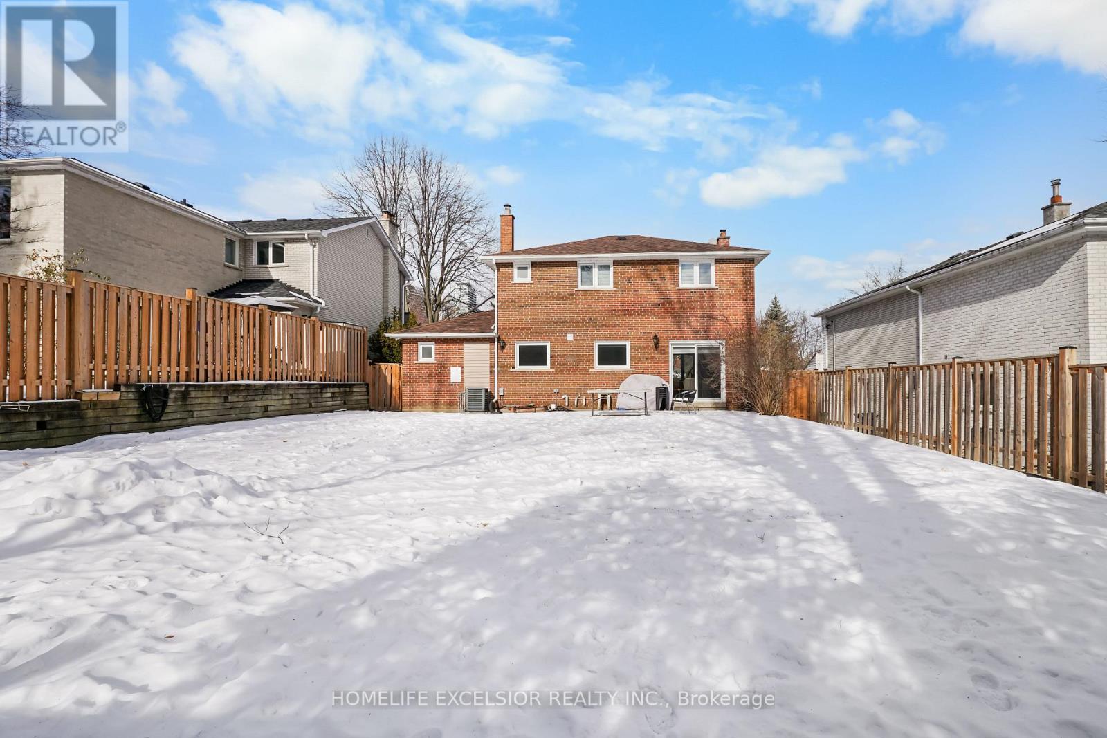 Photo 4 of 39 Davean Drive, Toronto ON