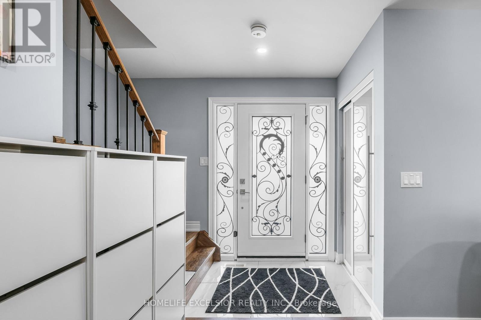 Photo 5 of 39 Davean Drive, Toronto ON