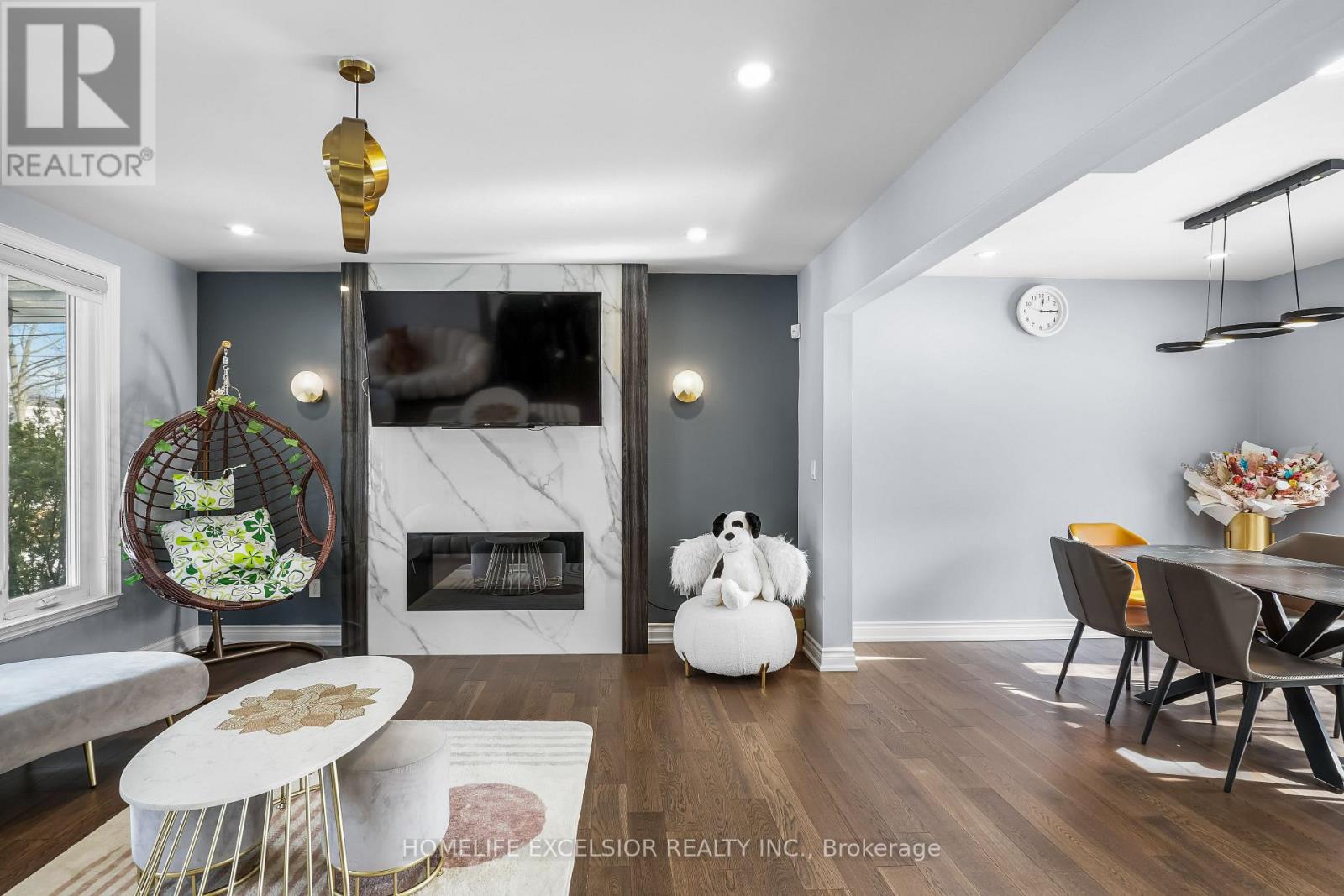 Photo 6 of 39 Davean Drive, Toronto ON