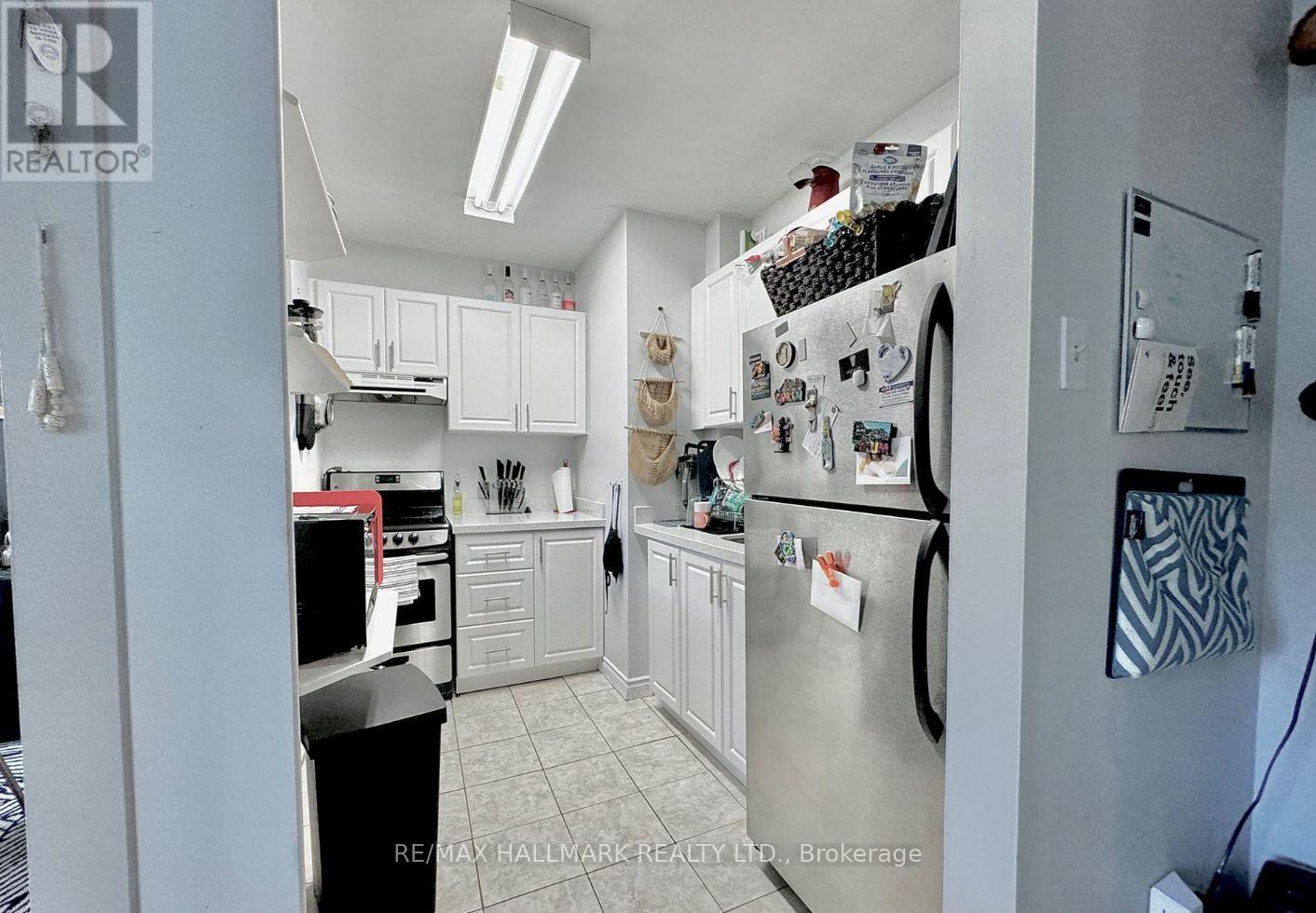 Photo 25 of 303 114 Vaughan Road, Toronto ON