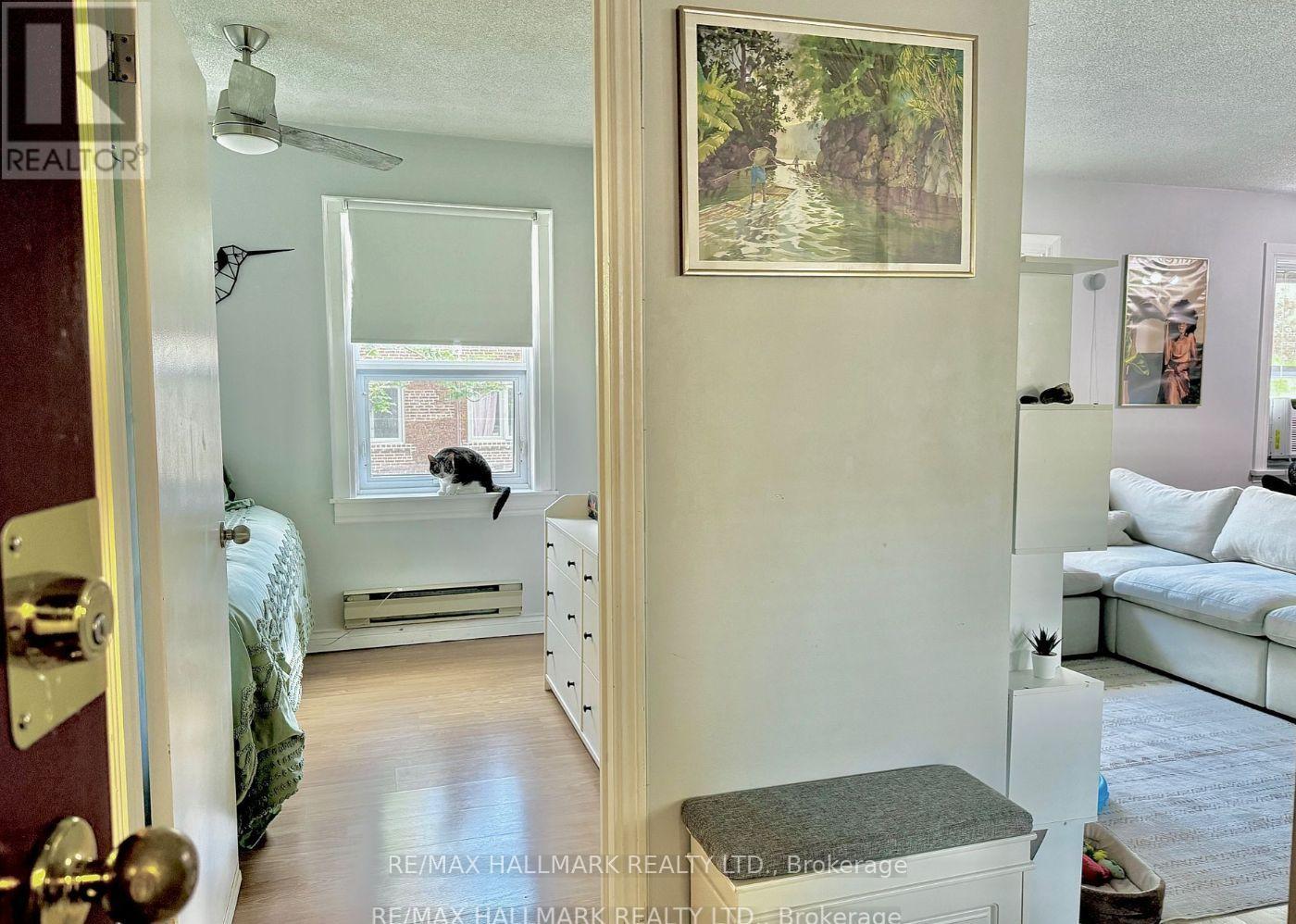 Photo 27 of 303 114 Vaughan Road, Toronto ON