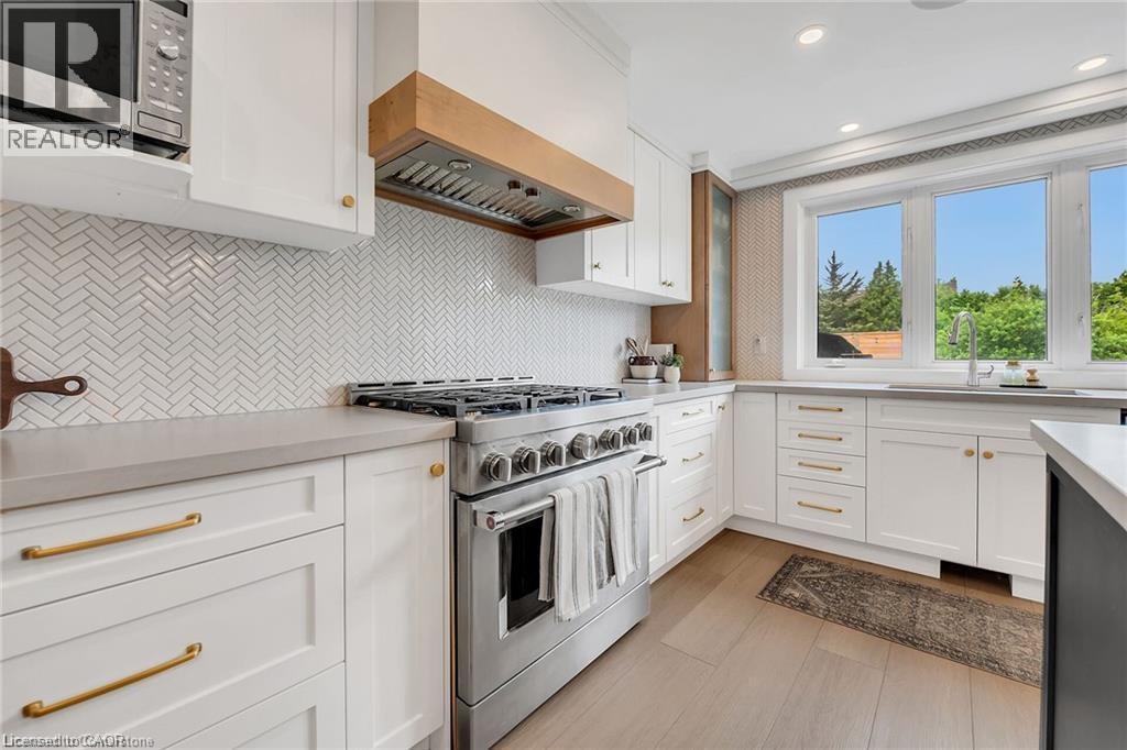 Photo 4 of 217 Jones Road, Stoney Creek ON