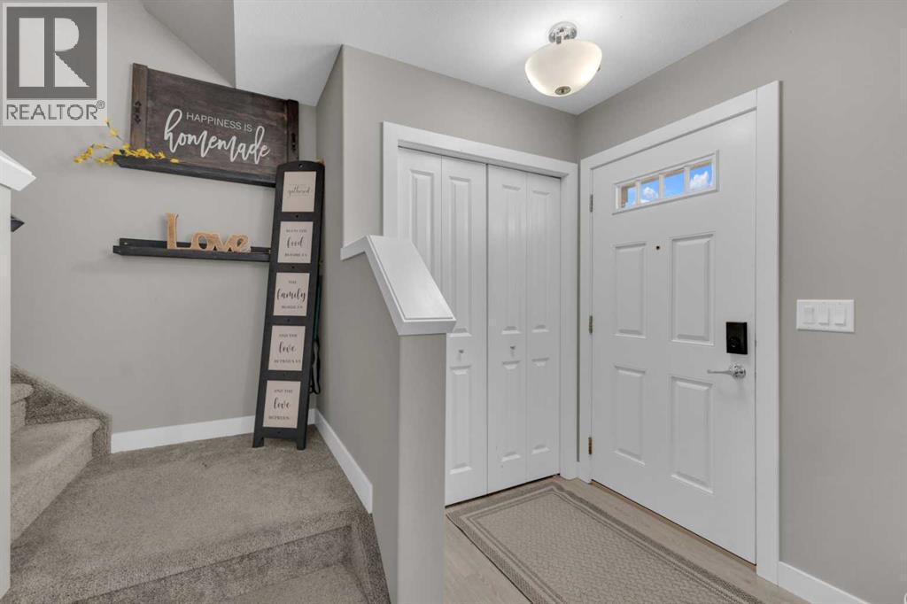 Photo 22 of 2 Hawthorn Place N, Sylvan Lake AB