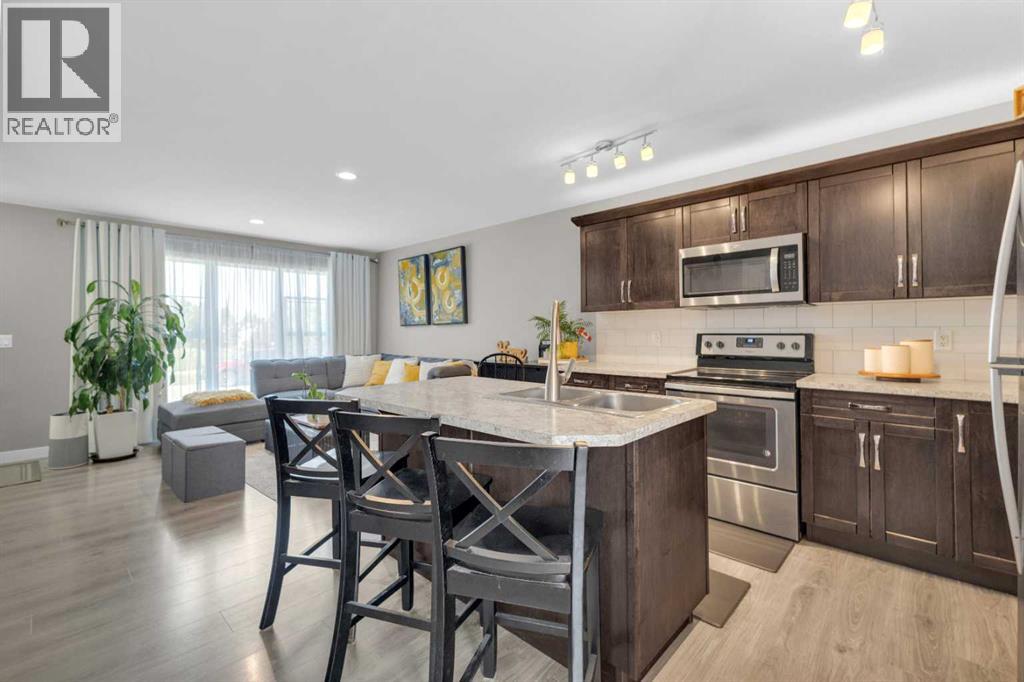 Photo 15 of 2 Hawthorn Place N, Sylvan Lake AB