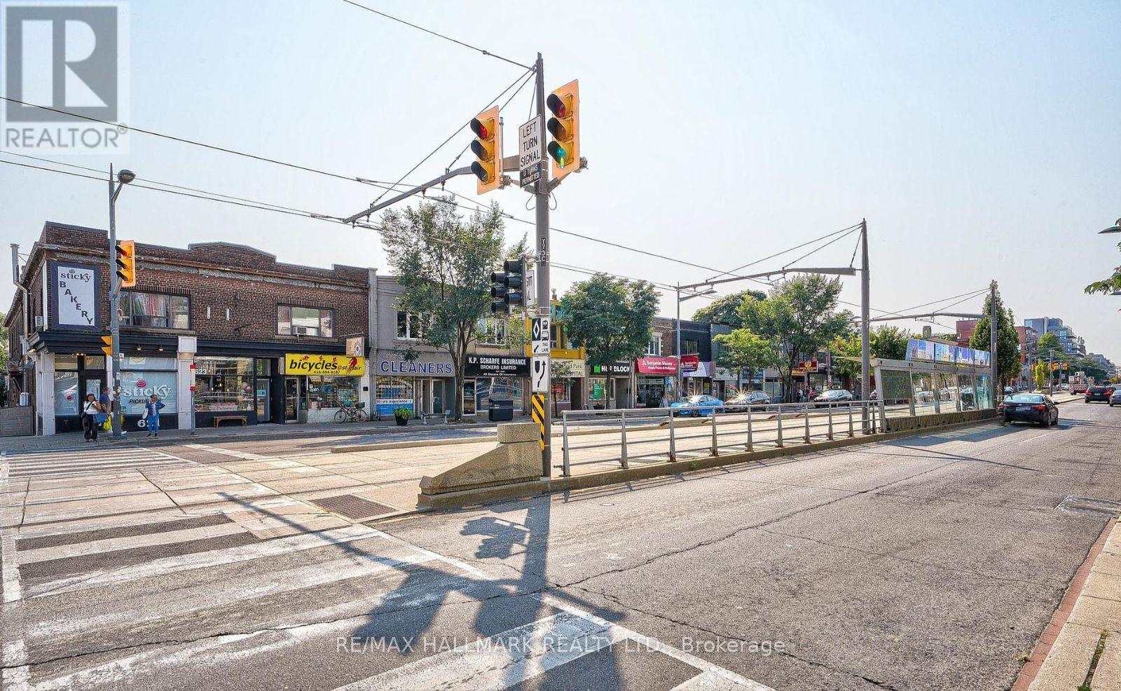 Photo 30 of 303 114 Vaughan Road, Toronto ON