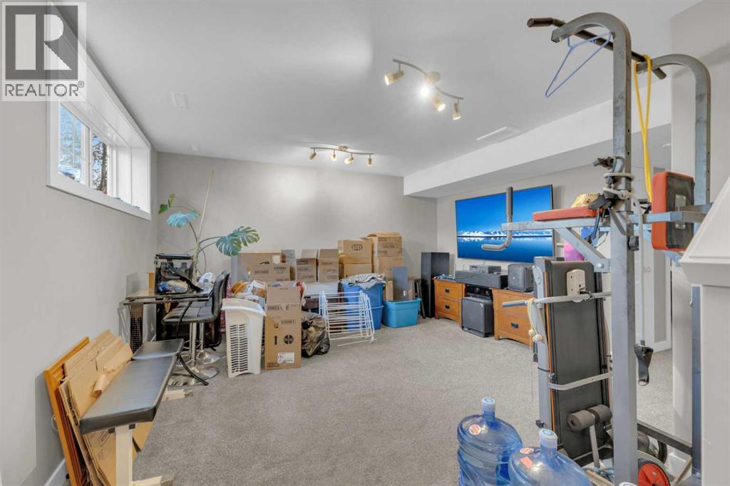 Photo 31 of 2 Hawthorn Place N, Sylvan Lake AB