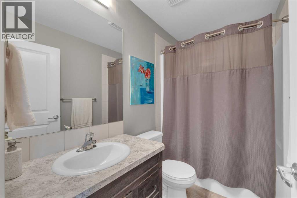 Photo 25 of 2 Hawthorn Place N, Sylvan Lake AB