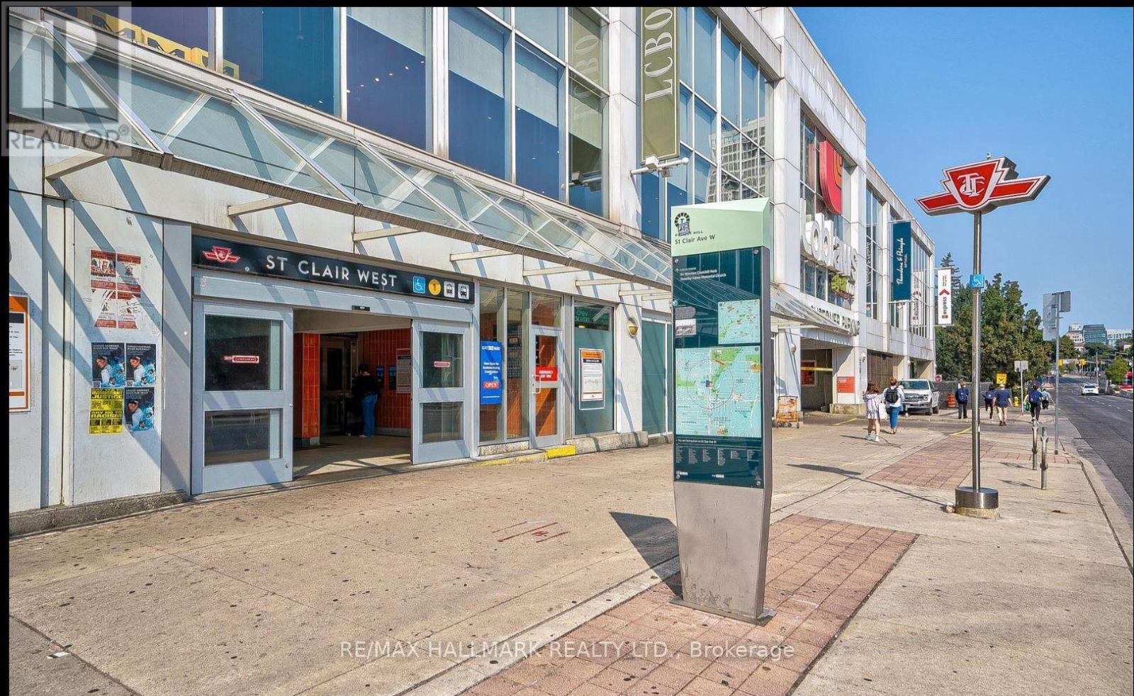 Photo 35 of 303 114 Vaughan Road, Toronto ON