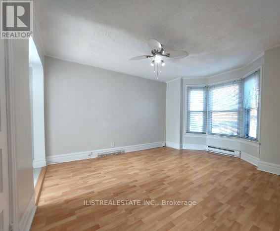 Photo 1 of Upper 2143 Gerrard Street E, Toronto ON