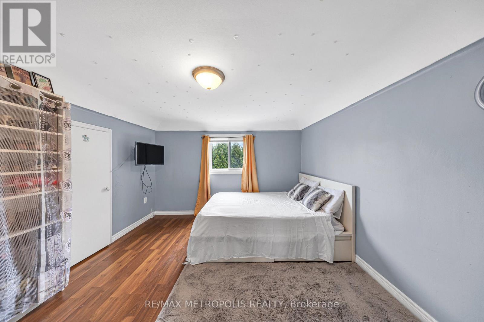 Photo 23 of 337 Pine Avenue, Oshawa ON