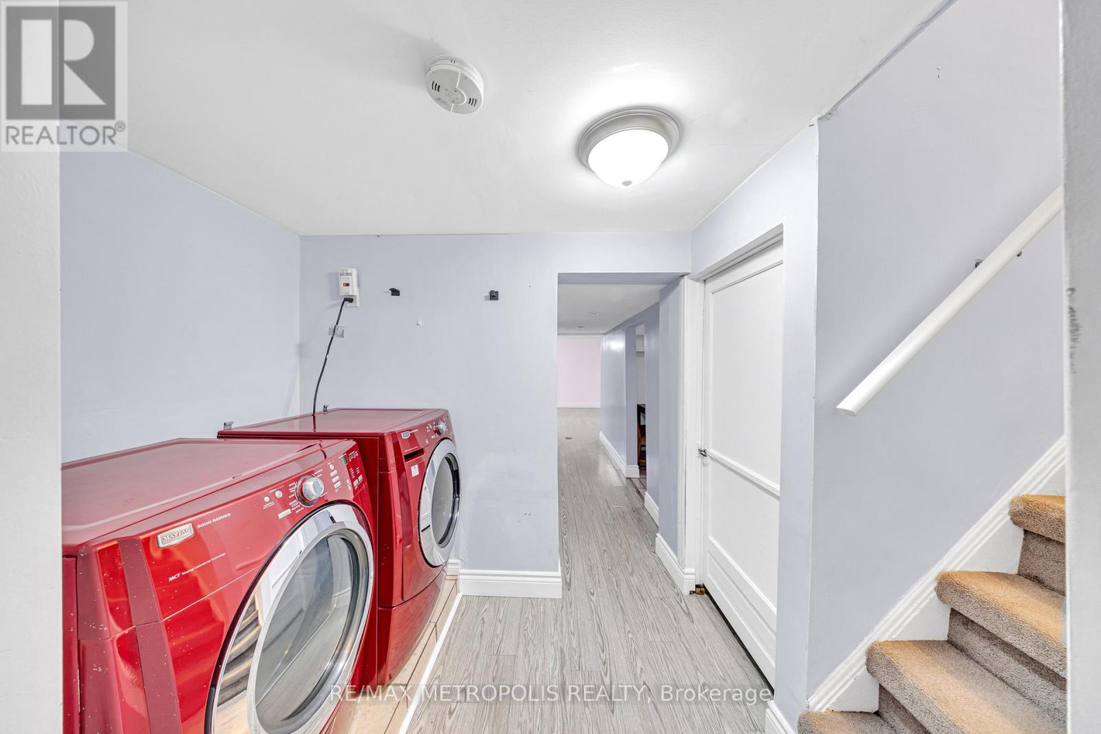 Photo 30 of 337 Pine Avenue, Oshawa ON