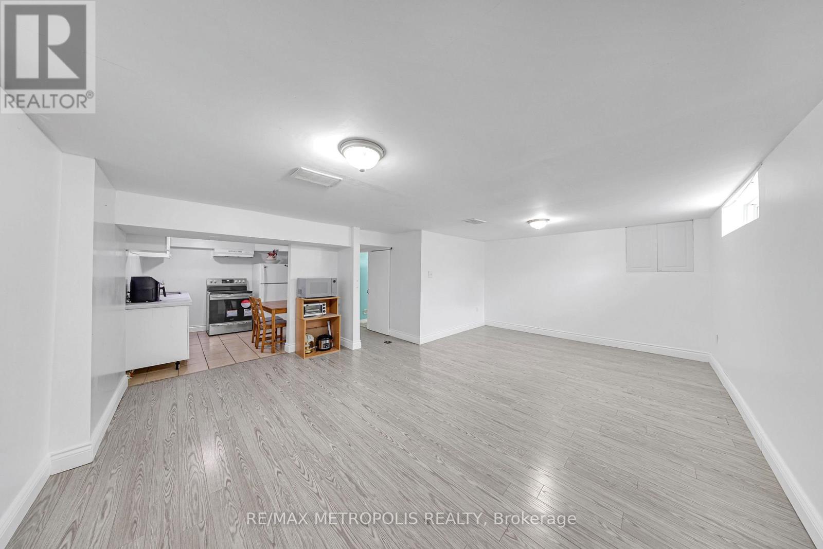 Photo 34 of 337 Pine Avenue, Oshawa ON