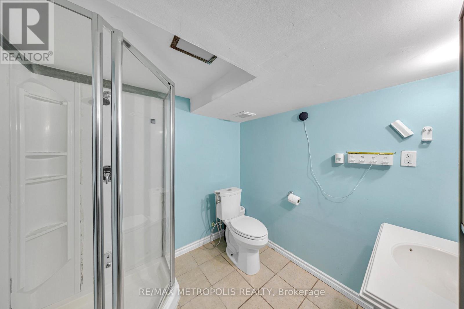 Photo 37 of 337 Pine Avenue, Oshawa ON