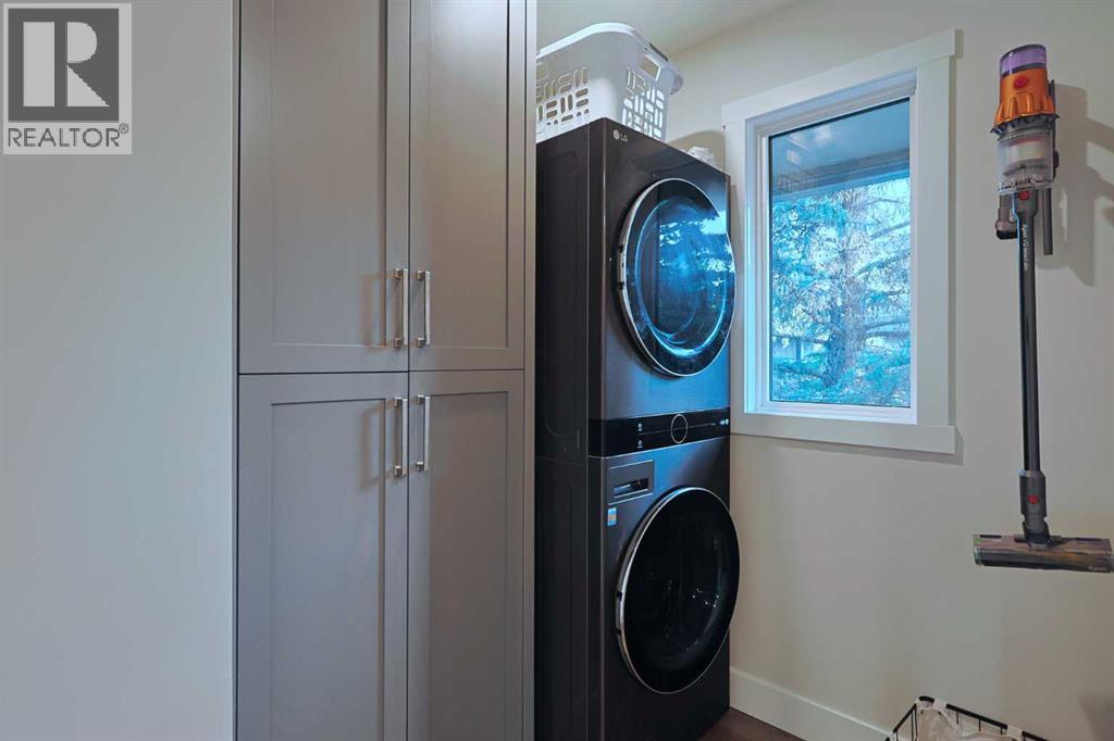 Photo 18 of 42 27 Silver Springs Drive Nw, Calgary AB