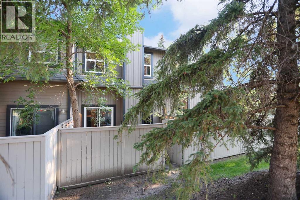 Photo 35 of 42 27 Silver Springs Drive Nw, Calgary AB