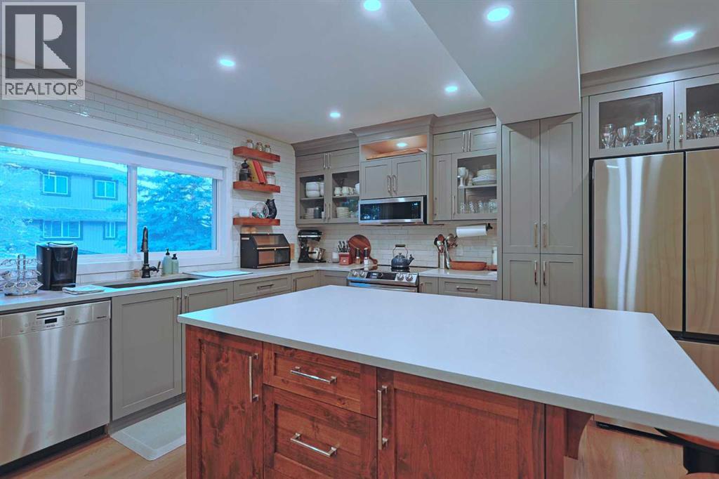 Photo 14 of 42 27 Silver Springs Drive Nw, Calgary AB
