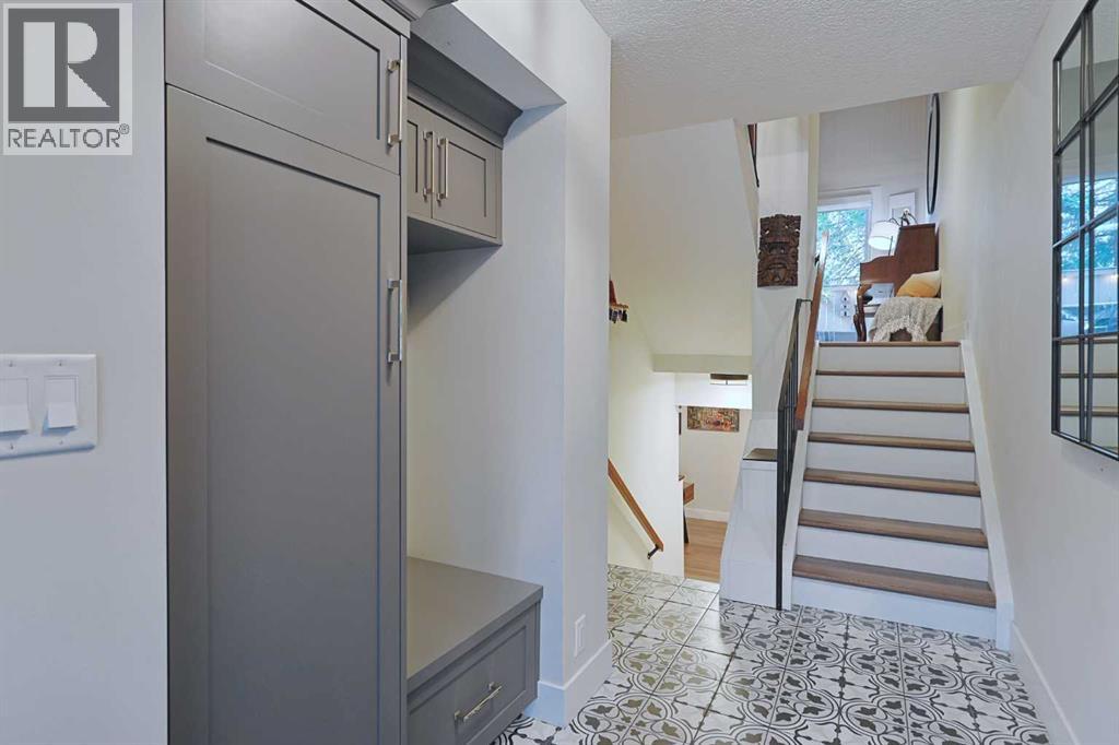 Photo 6 of 42 27 Silver Springs Drive Nw, Calgary AB