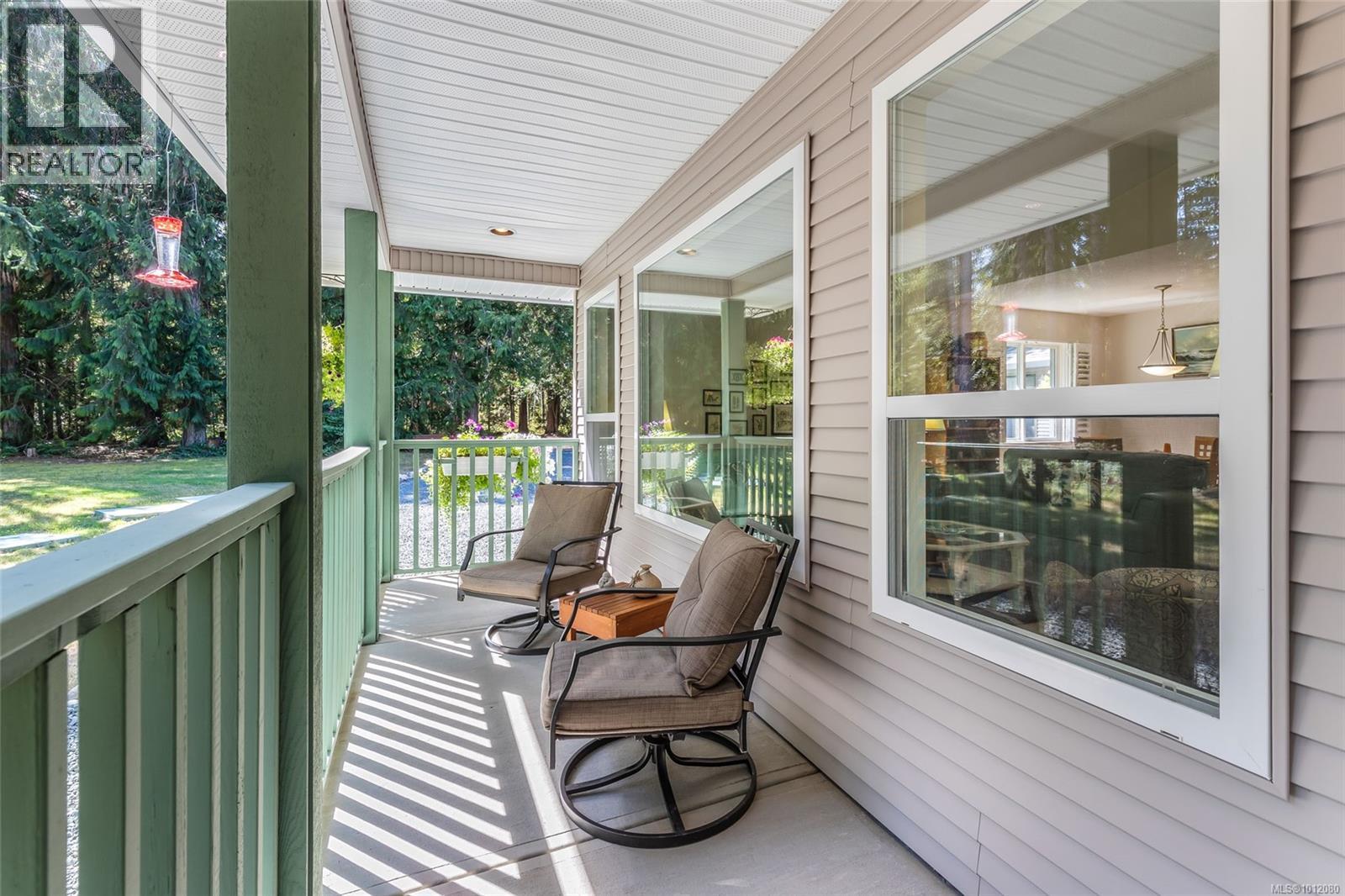 Photo 18 of 1569 Benzon Cres, Errington BC