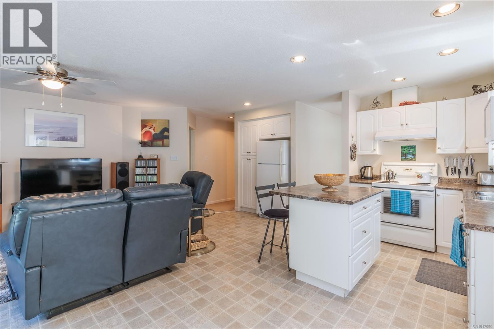 Photo 36 of 1569 Benzon Cres, Errington BC