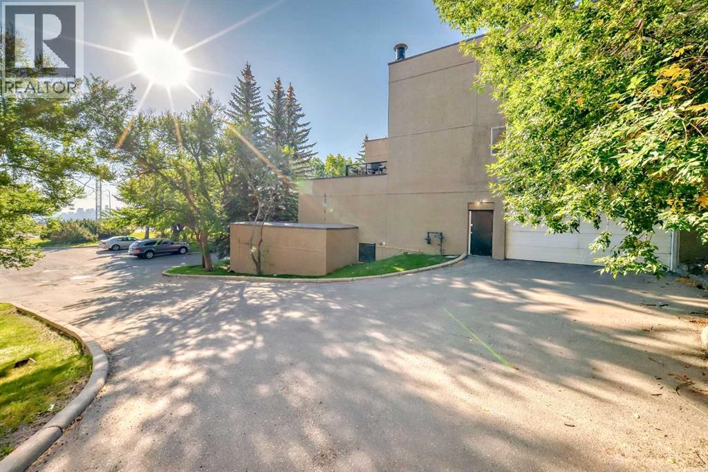 Photo 42 of 10 305 Village Mews Sw, Calgary AB