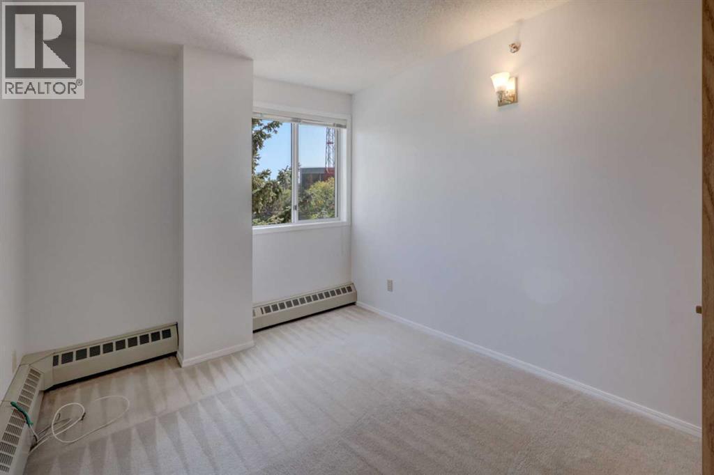 Photo 22 of 403 2011 University Drive Nw, Calgary AB