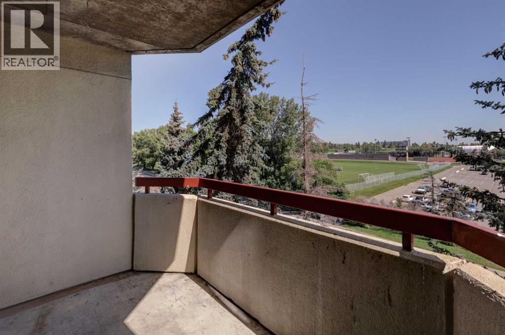 Photo 26 of 403 2011 University Drive Nw, Calgary AB