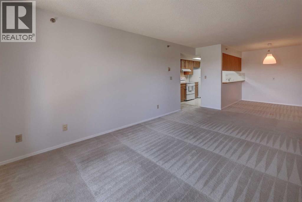 Photo 14 of 403 2011 University Drive Nw, Calgary AB