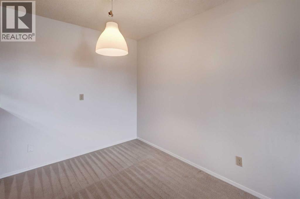 Photo 13 of 403 2011 University Drive Nw, Calgary AB