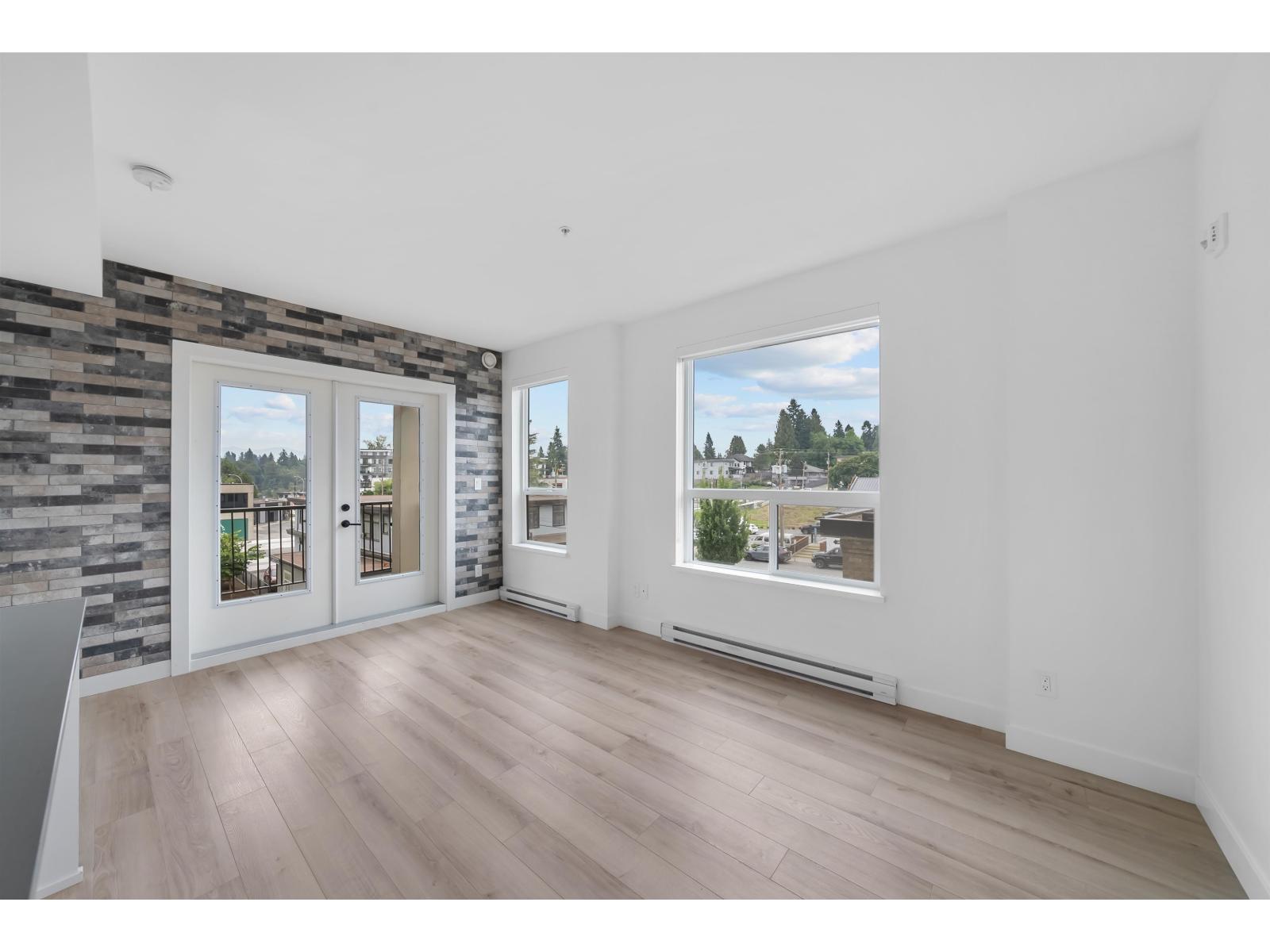 Photo 10 of 318 2493 Montrose Avenue, Abbotsford BC