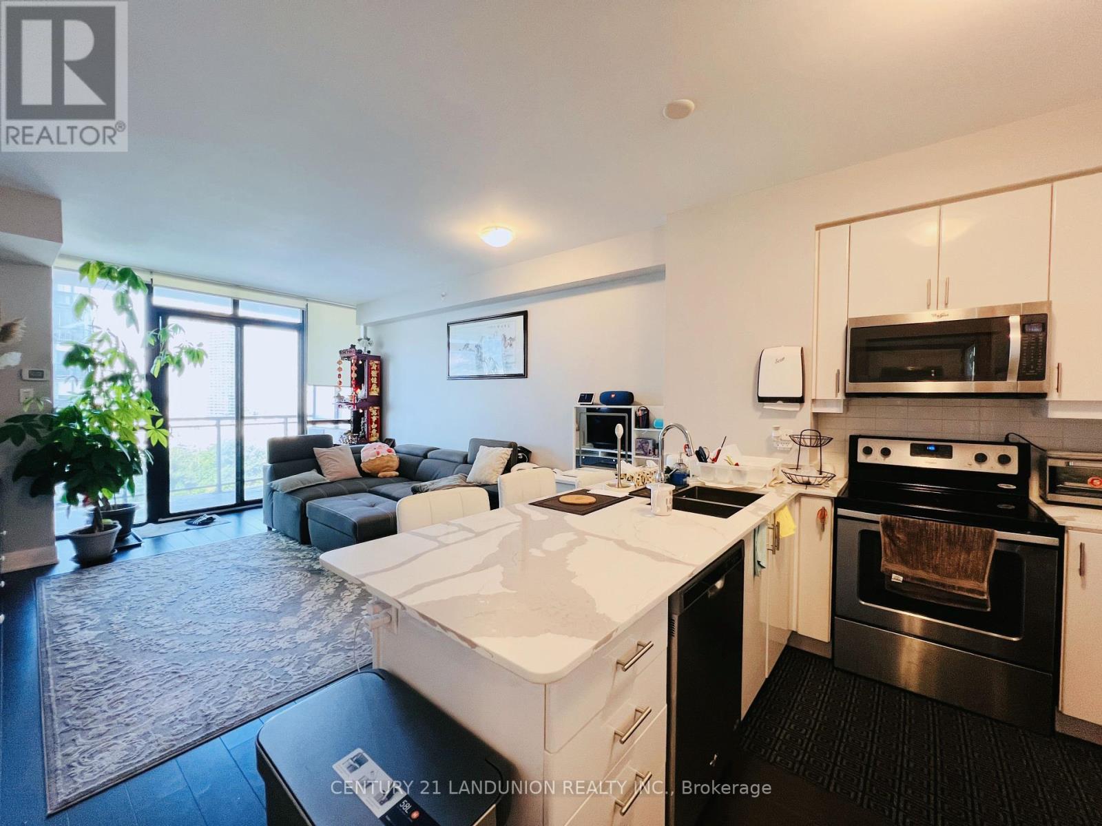 Photo 6 of 1305 2900 Highway 7 Road, Vaughan ON