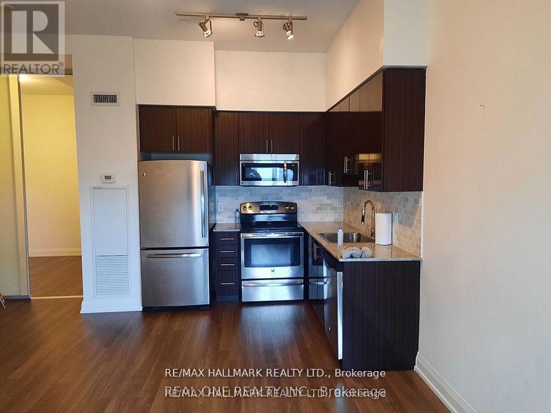 Photo 2 of 817 7161 Yonge Street, Markham ON