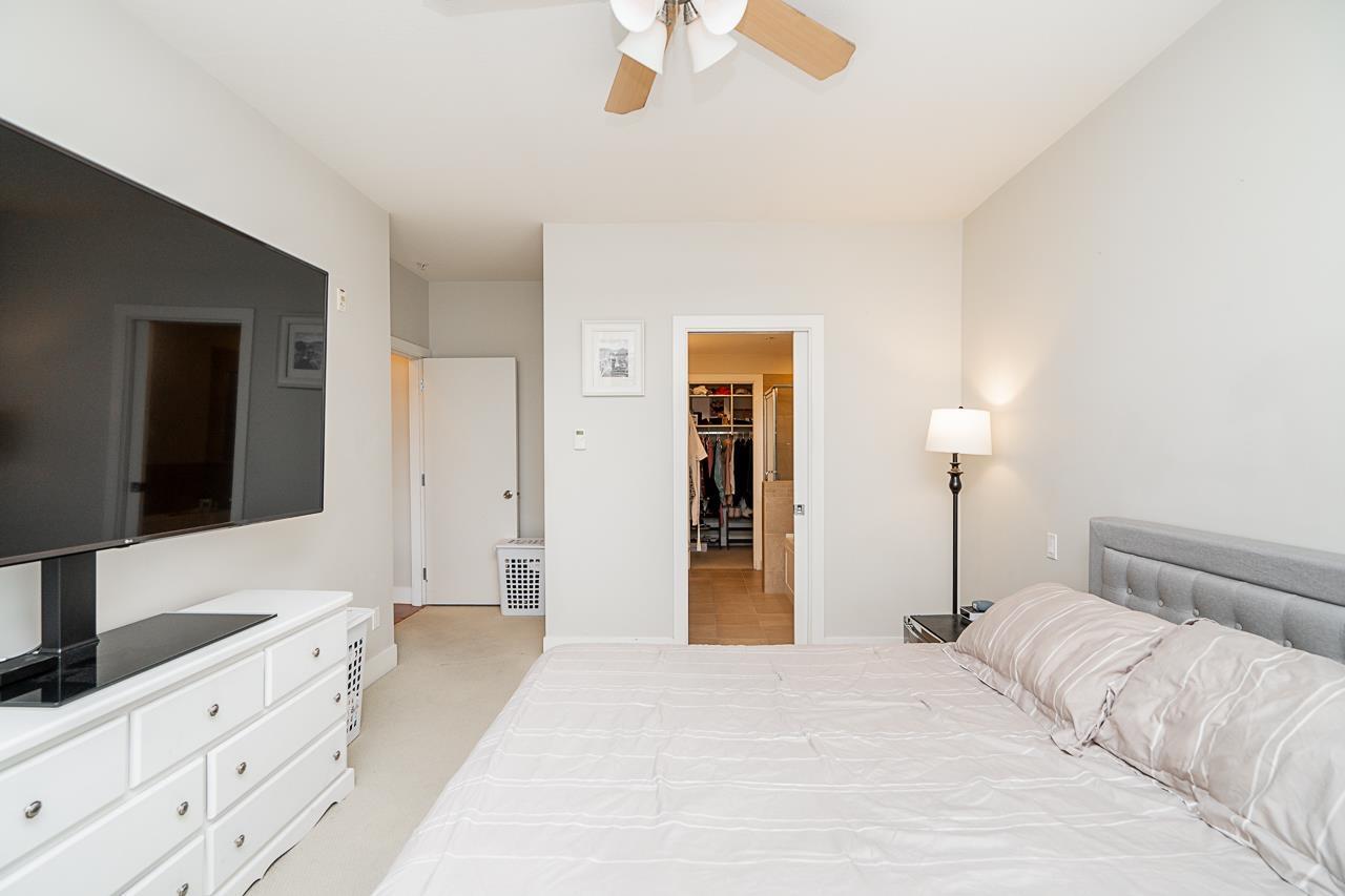 Photo 14 of 204 16469 64 Avenue, Surrey BC