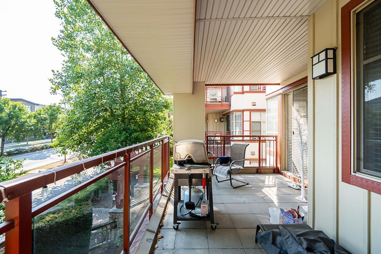 Photo 25 of 204 16469 64 Avenue, Surrey BC
