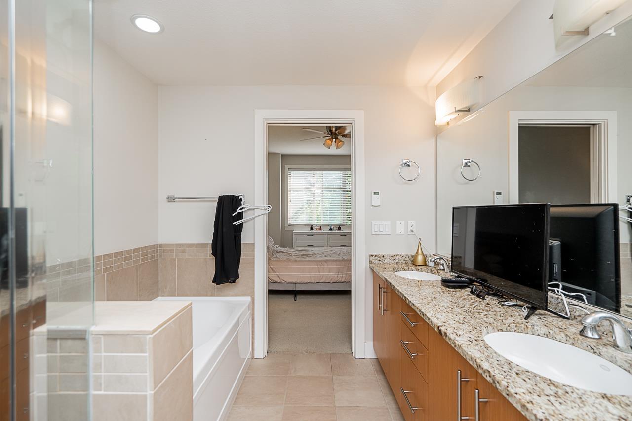 Photo 16 of 204 16469 64 Avenue, Surrey BC