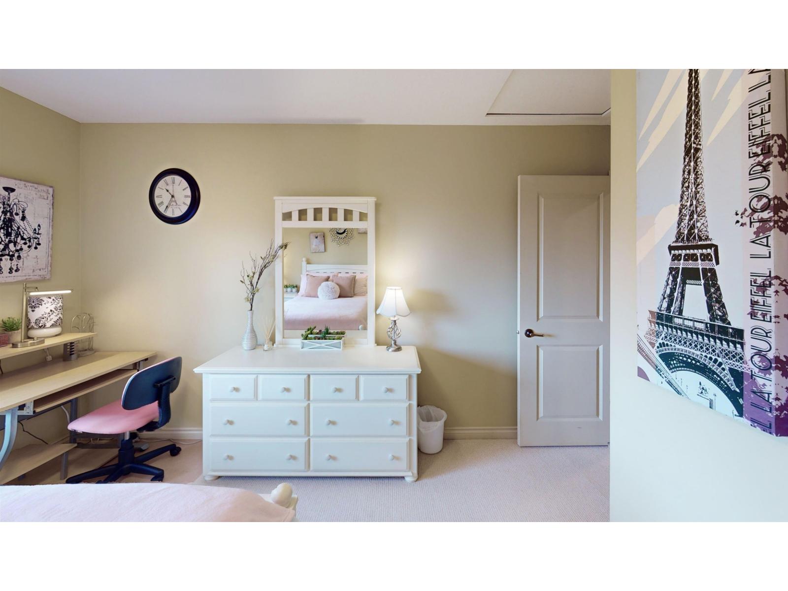 Photo 23 of 15974 Buena Vista Avenue, White Rock BC